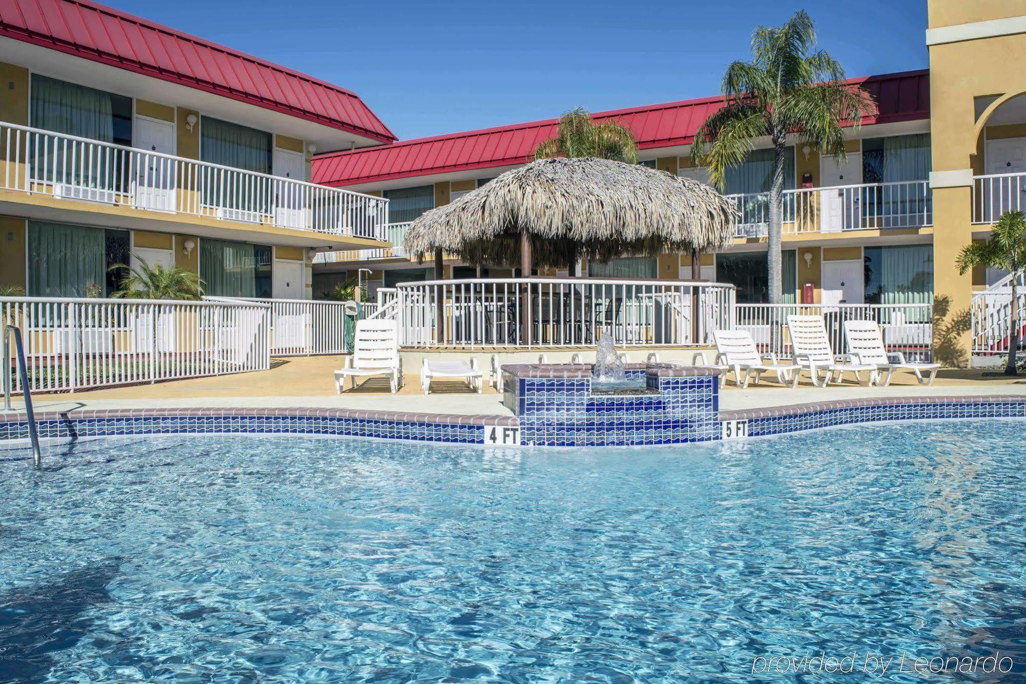 Rodeway Inn New Port Richey Exterior photo